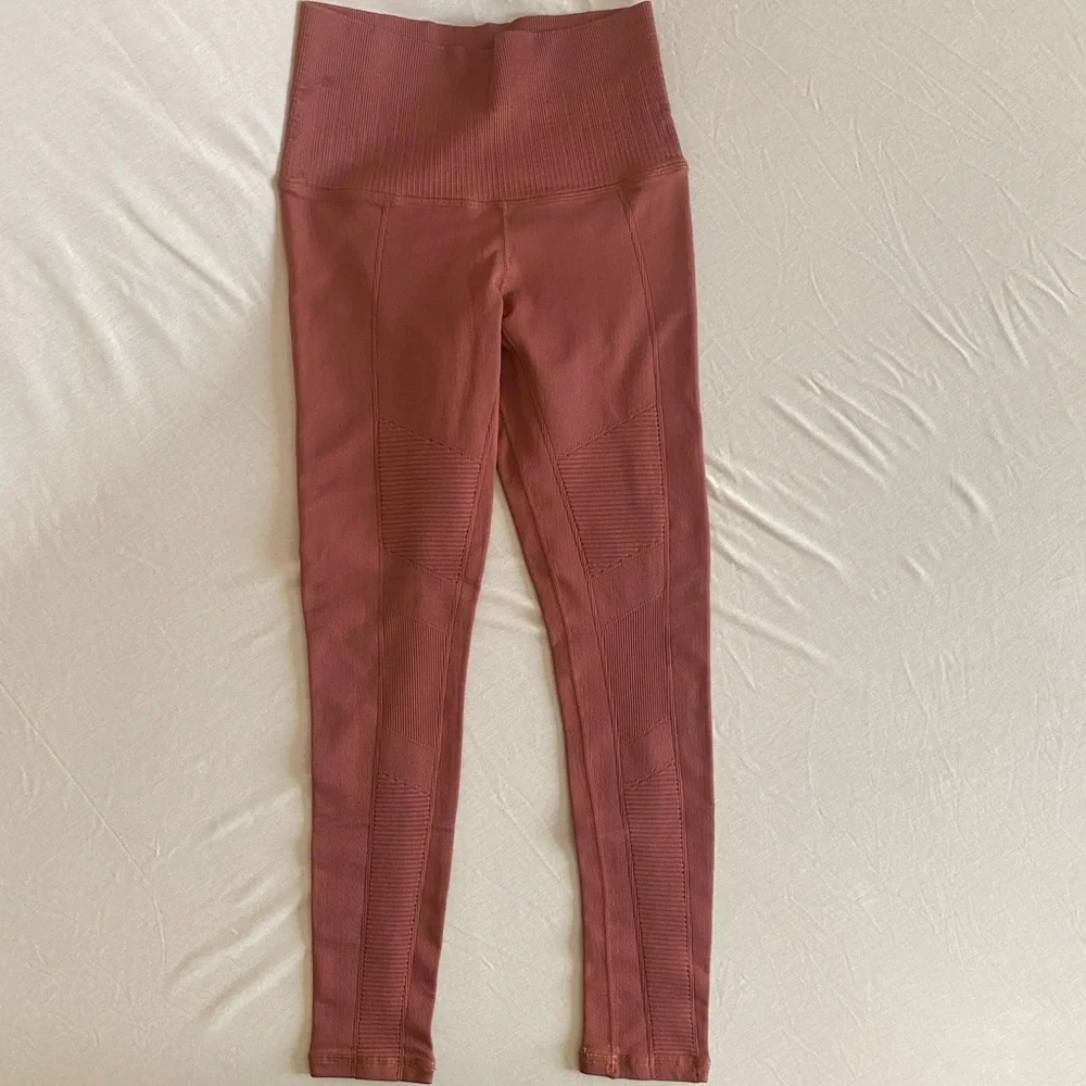 Avocado Rosewood Fire Leggings - Picture 3 of 9